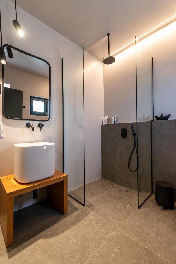 Orion Suites Tinos ภายนอก รูปภาพ